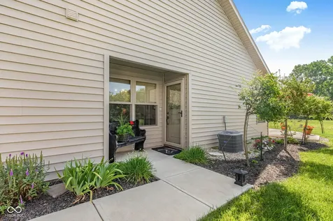 108 St Andrews Court Hartford City IN 47348