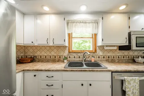 5665 N Mechanicsburg Road Middletown IN 47356