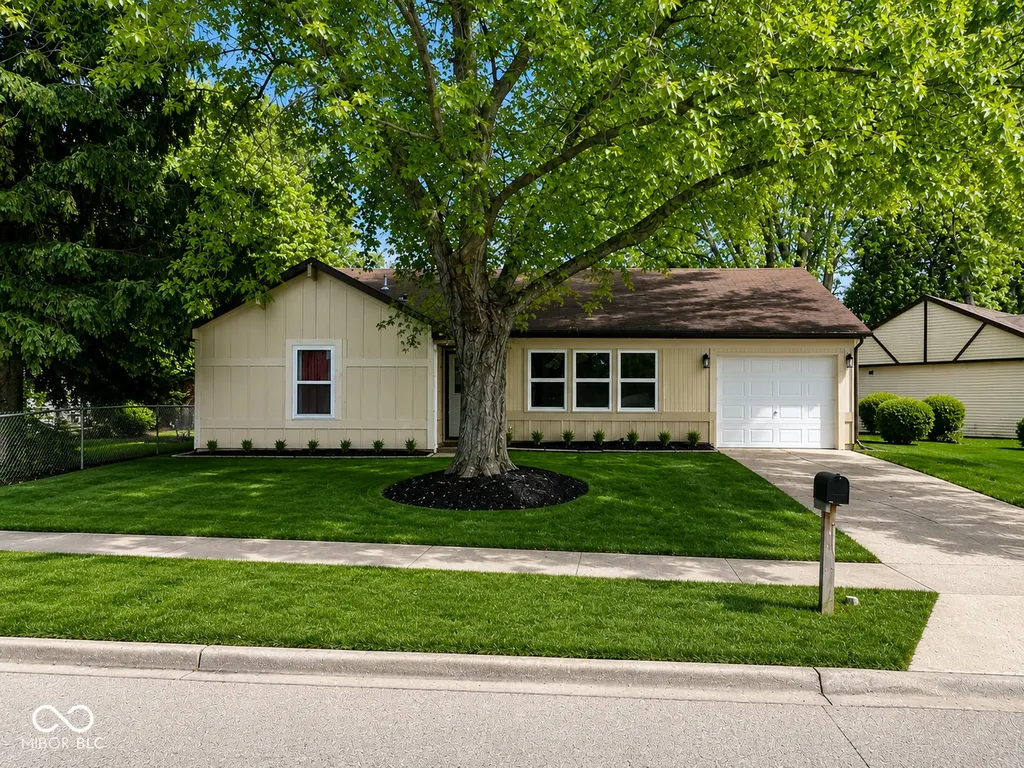 4439 Dabny Circle Indianapolis IN 46254