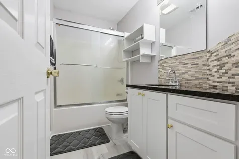 9555 Summer Ridge Place Indianapolis IN 46260