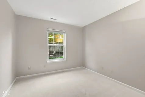 9555 Summer Ridge Place Indianapolis IN 46260