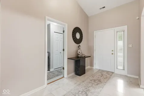 9555 Summer Ridge Place Indianapolis IN 46260