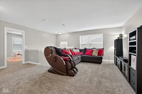 5855 W Commonview Drive Mccordsville IN 46055