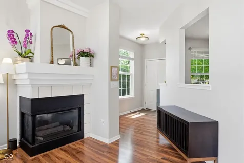 9517 Longwell Drive Indianapolis IN 46240