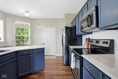 9517 Longwell Drive Indianapolis IN 46240