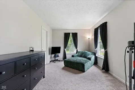 5537 Front Point Court Indianapolis IN 46237