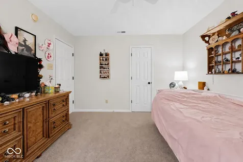 5537 Front Point Court Indianapolis IN 46237