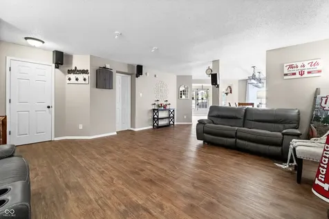 5537 Front Point Court Indianapolis IN 46237