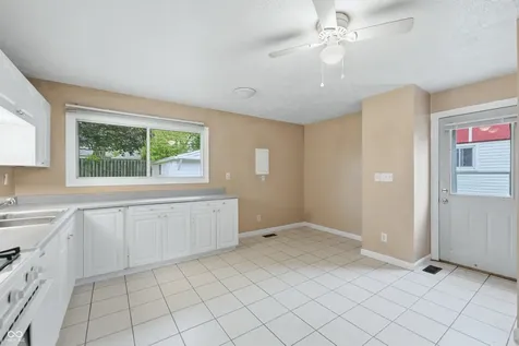 2851 S Oakland Avenue Indianapolis IN 46203