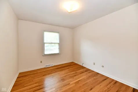 8340 Los Robles Road Fishers IN 46038