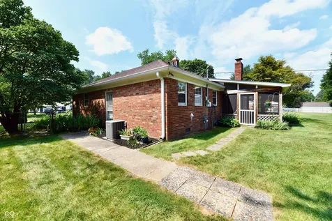 8340 Los Robles Road Fishers IN 46038