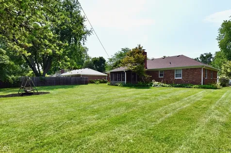 8340 Los Robles Road Fishers IN 46038