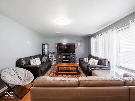 2127 Redfern Drive Indianapolis IN 46227