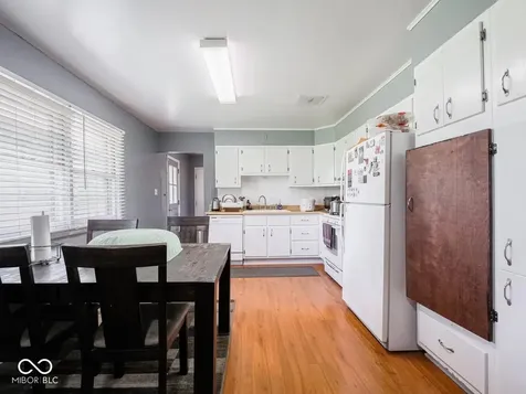 2127 Redfern Drive Indianapolis IN 46227