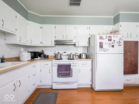 2127 Redfern Drive Indianapolis IN 46227