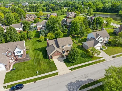 10909 Valley Forge Circle Carmel IN 46032