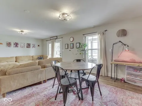 5391 E 700 N Franklin IN 46131