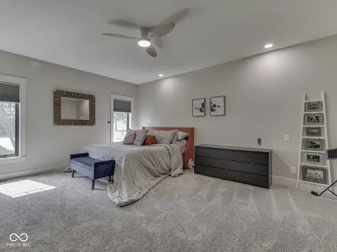 5391 E 700 N Franklin IN 46131