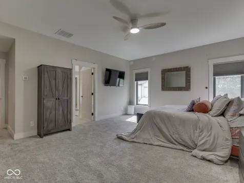 5391 E 700 N Franklin IN 46131
