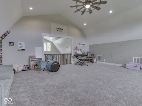 5391 E 700 N Franklin IN 46131