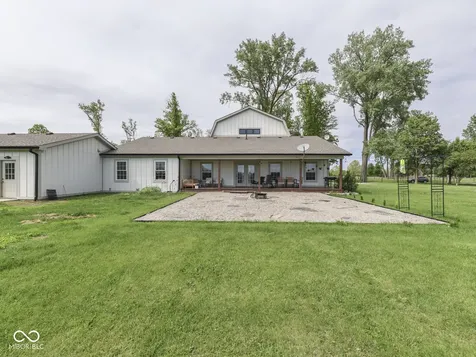 5391 E 700 N Franklin IN 46131