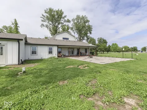 5391 E 700 N Franklin IN 46131