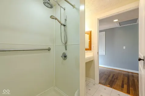 825 Kappes Street Indianapolis IN 46221