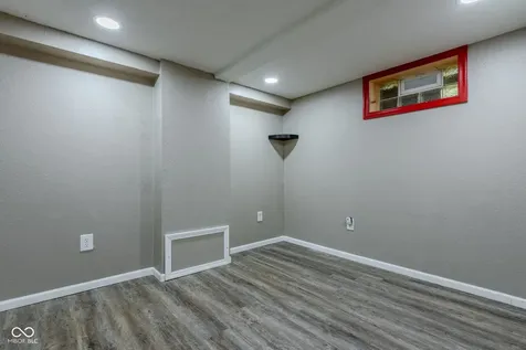 825 Kappes Street Indianapolis IN 46221