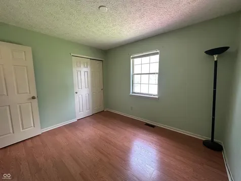 7669 Pinesprings East Drive Indianapolis IN 46256