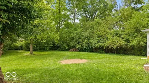 2555 W Sycamore Drive Greenfield IN 46140