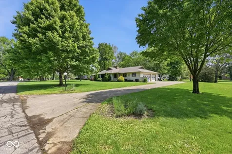 670 Brent Woods Drive Shelbyville IN 46176