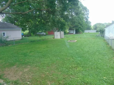 5109 S Edgehill Street Indianapolis IN 46221