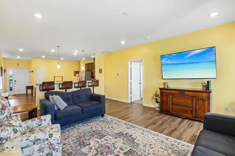 5637 Tart Boulevard Indianapolis IN 46239