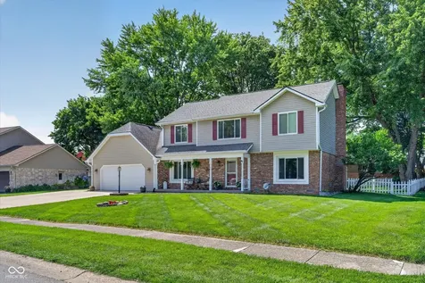 818 Sunblest Boulevard Fishers IN 46038