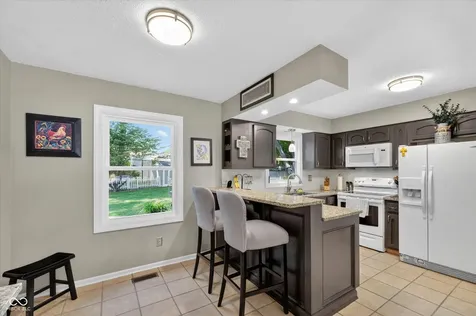 818 Sunblest Boulevard Fishers IN 46038