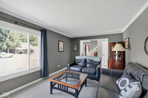 818 Sunblest Boulevard Fishers IN 46038