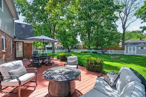 818 Sunblest Boulevard Fishers IN 46038