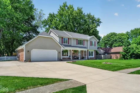 818 Sunblest Boulevard Fishers IN 46038