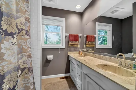 818 Sunblest Boulevard Fishers IN 46038
