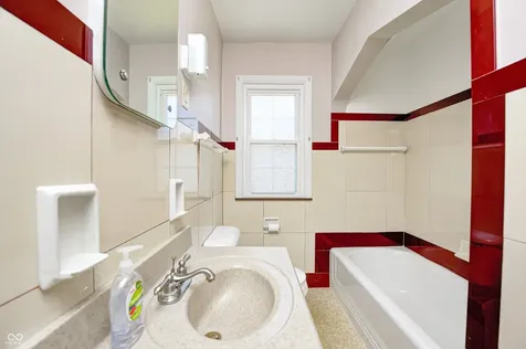 6644 E Washington Street Indianapolis IN 46219