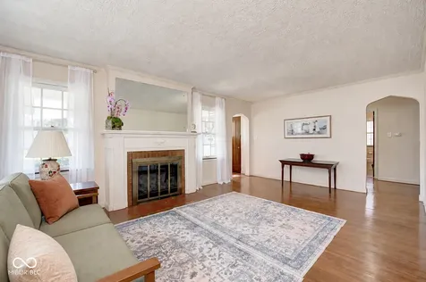 6644 E Washington Street Indianapolis IN 46219