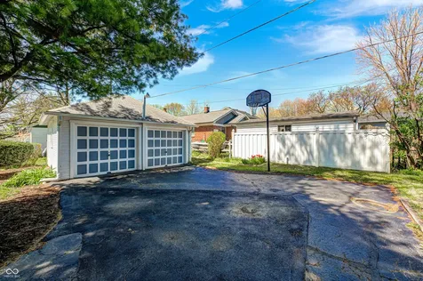 6644 E Washington Street Indianapolis IN 46219