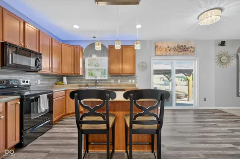 9041 N River Chase Lane Mccordsville IN 46055