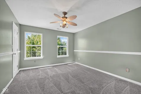9041 N River Chase Lane Mccordsville IN 46055
