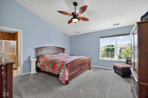9041 N River Chase Lane Mccordsville IN 46055