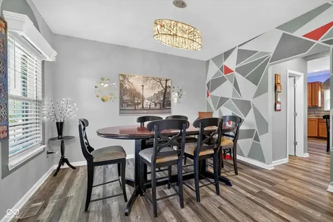 9041 N River Chase Lane Mccordsville IN 46055