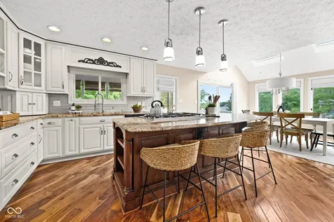 9264 Bluestone Circle Indianapolis IN 46236