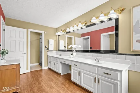 9264 Bluestone Circle Indianapolis IN 46236