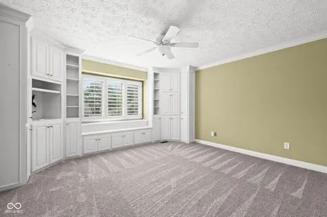 9264 Bluestone Circle Indianapolis IN 46236