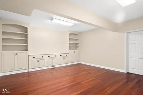 9264 Bluestone Circle Indianapolis IN 46236